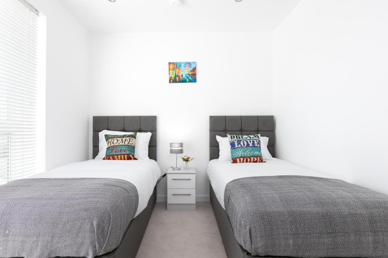 Skyvillion - Olympic View London Stratford Apartment Exterior foto