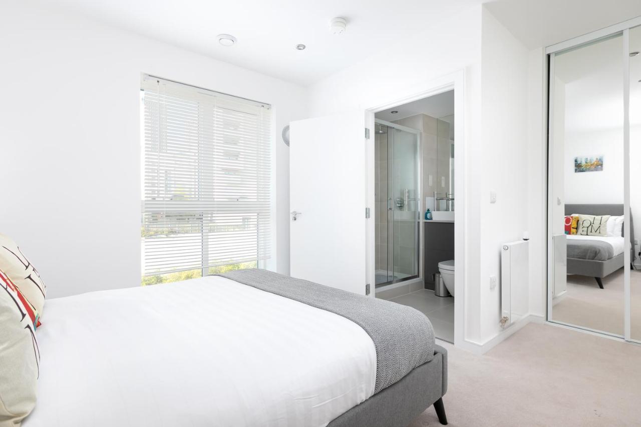 Skyvillion - Olympic View London Stratford Apartment Exterior foto